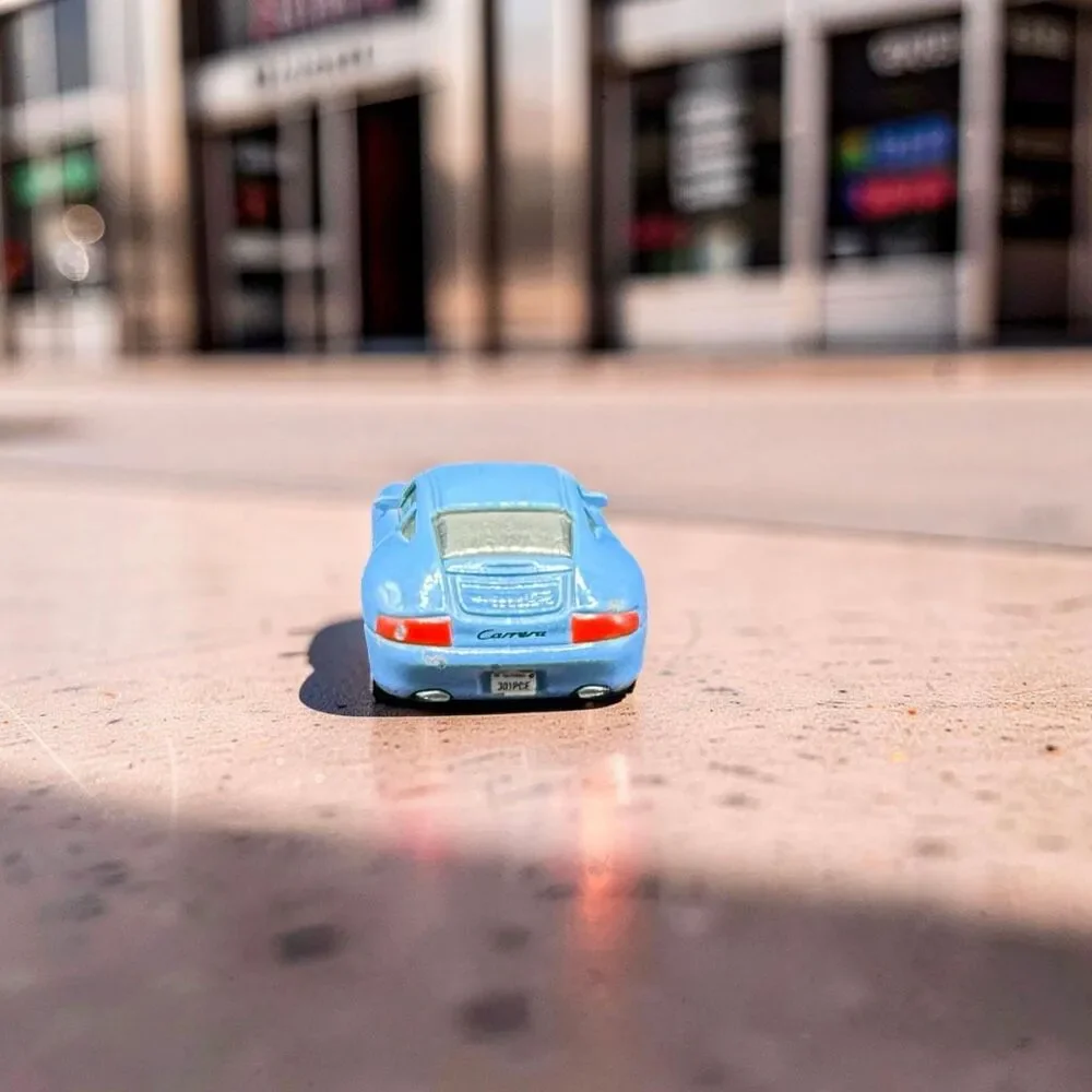 Disney Pixar Sally Carrera Porsche 911 Diecast Car 1/55 Scale A70